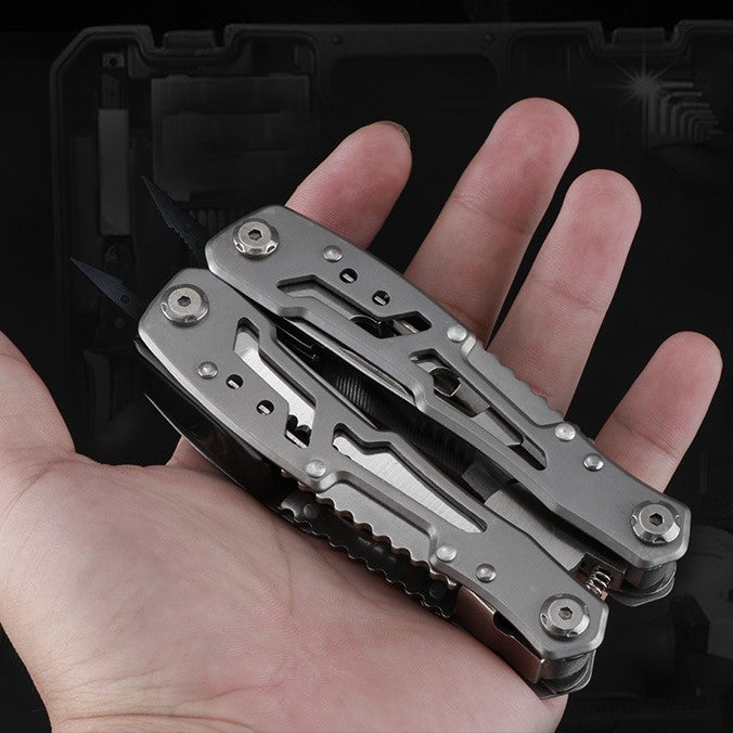 Full-Steel Multi-Tool Pliers – Folding Survival Tool with Knife, Safety Cutter & Emergency Functions for Home & Outdoor Use