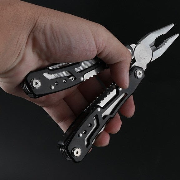 Full-Steel Multi-Tool Pliers – Folding Survival Tool with Knife, Safety Cutter & Emergency Functions for Home & Outdoor Use